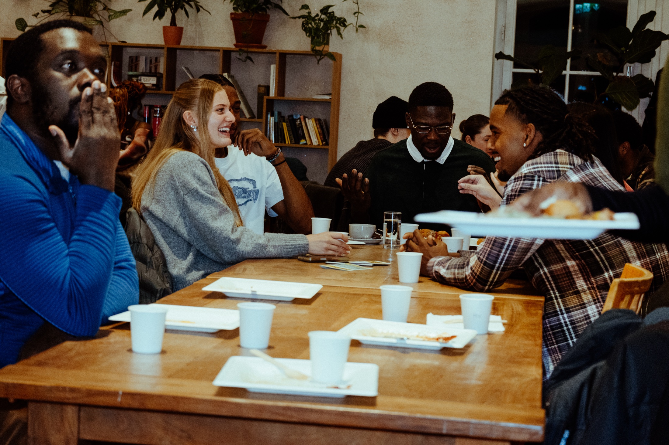 Menschen begegnen sich beim OpenDesk Community Event 2025